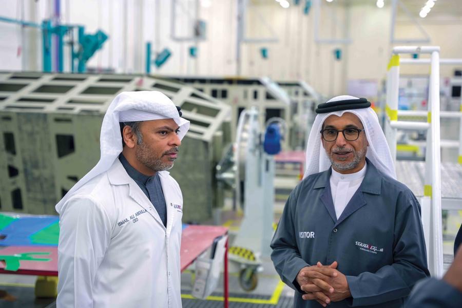تعاون استراتيجي بين مكتب أبوظبي للصادرات وستراتا لتعزيز تنافسية القطاع الصناعي عالمياً