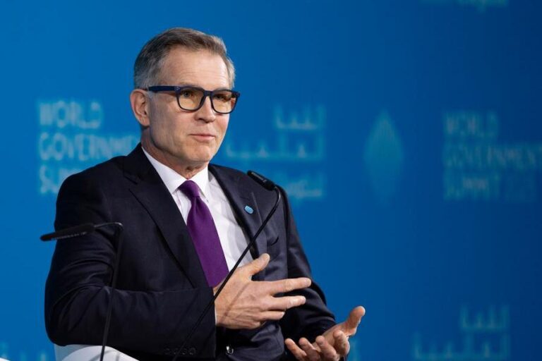 %d8%b1%d9%88%d8%a8%d9%84%d9%88%d9%83%d8%b3 %d8%aa%d8%b9%d9%84%d9%86 %d8%ae%d9%84%d8%a7%d9%84 %d9%85%d8%b4%d8%a7%d8%b1%d9%83%d8%aa%d9%87%d8%a7 %d8%a8%d8%a7%d9%84%d9%82%d9%85%d8%a9 %d8%a7%d9%84