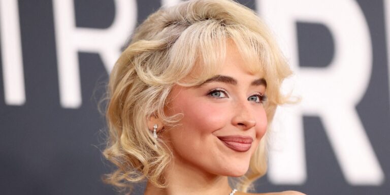 %d8%a7%d9%84%d8%ac%d9%88%d8%a7%d8%a6%d8%b2 %d9%88%d8%a7%d9%84%d9%84%d9%82%d8%b7%d8%a7%d8%aa %d8%a7%d9%84%d8%a3%d9%88%d9%84%d9%89 %d9%84%d9%84%d9%86%d8%ac%d9%88%d9%85 %d8%b9%d9%84%d9%89 %d8%a7%d9%84