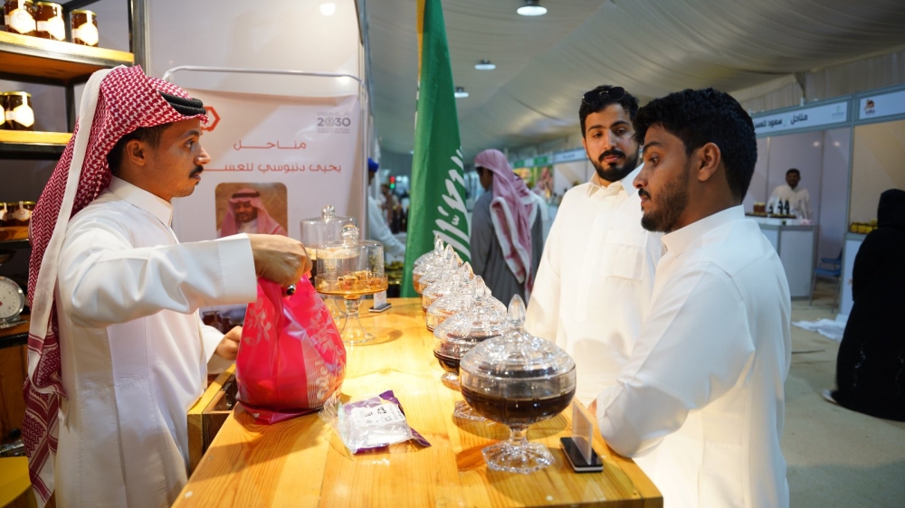 %d8%a3%d9%85%d9%8a%d8%b1 %d8%ac%d8%a7%d8%b2%d8%a7%d9%86 %d9%8a%d9%8f%d8%af%d8%b4%d9%91%d9%86 %d9%85%d9%87%d8%b1%d8%ac%d8%a7%d9%86 %d8%b9%d8%b3%d9%84 %d8%ac%d8%a7%d8%b2%d8%a7%d9%86 %d8%a7%d9%84%d8%b9