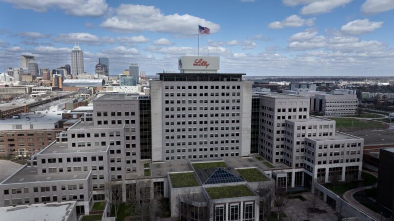 %d8%b4%d8%b1%d9%83%d8%a9 Eli Lilly %d9%84%d9%84%d8%a3%d8%af%d9%88%d9%8a%d8%a9 %d8%aa%d8%ad%d9%82%d9%82 %d8%a5%d9%8a%d8%b1%d8%a7%d8%af%d8%a7%d8%aa %d8%a3%d9%82%d9%84 %d9%85%d9%86 %d8%a7%d9%84%d8%aa