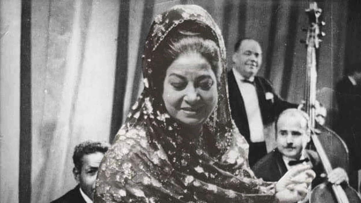 %d9%84%d9%85%d8%a7%d8%b0%d8%a7 %d8%a8%d9%83%d8%aa %d8%a3%d9%85 %d9%83%d9%84%d8%ab%d9%88%d9%85 %d8%a8%d8%a7%d9%84%d8%ae%d8%b1%d8%b7%d9%88%d9%85%d8%9f %d8%b4%d8%a7%d9%87%d8%af %d8%b9%d9%84%d9%89