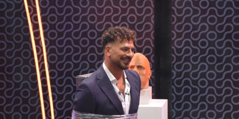 %d8%b1%d8%af %d9%81%d8%b9%d9%84 %d9%83%d9%88%d9%85%d9%8a%d8%af%d9%8a %d9%85%d9%86 %d9%85%d8%b5%d8%b7%d9%81%d9%89 %d8%a3%d8%a8%d9%88 %d8%b3%d8%b1%d9%8a%d8%b9 %d9%81%d9%8a %d9%85%d9%82%d9%84%d8%a8