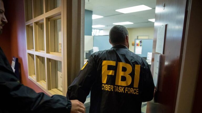 Fbi %d9%8a%d8%ad%d9%82%d9%82 %d9%81%d9%8a %d8%aa%d8%b3%d9%84%d9%84 %d8%a5%d9%84%d9%83%d8%aa%d8%b1%d9%88%d9%86%d9%8a %d9%84%d9%80%d8%a3%d9%88%d8%b1%d8%a7%d9%83%d9%84