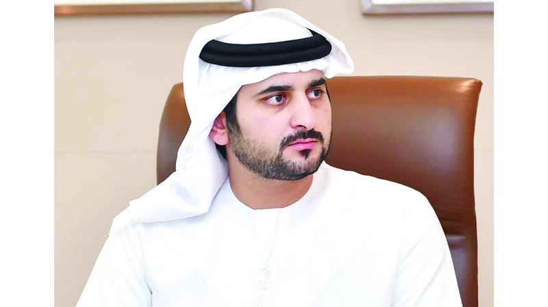 مكتوم بن محمد: رمضان محطة روحية تقوّي روابط المجتمع بالمحبة