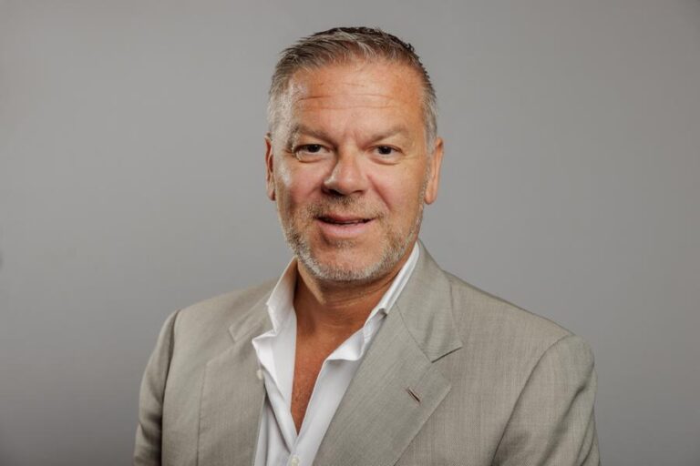 %d9%87%d9%8a%d9%84%d8%aa%d9%88%d9%86 %d8%aa%d8%b9%d9%8a%d9%86 %d8%a3%d9%84%d9%8a%d8%b3%d8%a7%d9%86%d8%af%d8%b1%d9%88 %d8%b1%d9%8a%d8%af%d8%a7%d9%8a%d9%84%d9%8a %d9%86%d8%a7%d8%a6%d8%a8