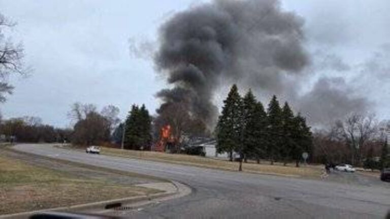 %d8%b7%d8%a7%d8%a6%d8%b1%d8%a9 %d8%a3%d9%85%d8%b1%d9%8a%d9%83%d9%8a%d8%a9 %d8%aa%d8%b5%d8%b7%d8%af%d9%85 %d8%a8%d9%85%d9%86%d8%b2%d9%84 %d9%81%d9%8a %d9%85%d9%8a%d9%86%d9%8a%d8%a7%d8%a8%d9%88%d9%84