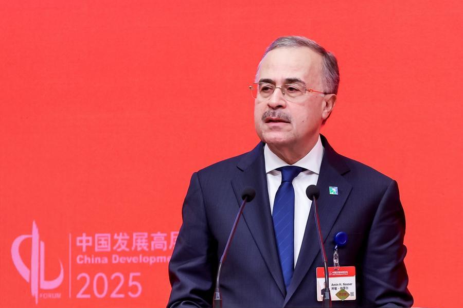 %d8%b1%d8%a6%d9%8a%d8%b3 %d8%a3%d8%b1%d8%a7%d9%85%d9%83%d9%88 %d8%a7%d9%84%d8%b3%d8%b9%d9%88%d8%af%d9%8a%d8%a9 %d9%8a%d8%b3%d9%84%d9%91%d8%b7 %d8%a7%d9%84%d8%b6%d9%88%d8%a1 %d8%b9%d9%84%d9%89 %d9%81