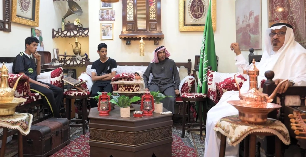 “المركاز” يجمع العائلات بعد الإفطار في أجواء رمضانية مميزة