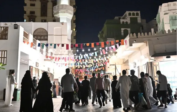 شوارع وأسواق جدة تتزين بقدوم شهر رمضان المبارك