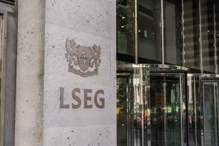 %d9%85%d8%ae%d8%a7%d9%88%d9%81 %d8%a7%d9%84%d8%b1%d8%b3%d9%88%d9%85 %d8%a7%d9%84%d8%ac%d9%85%d8%b1%d9%83%d9%8a%d8%a9 %d8%aa%d8%af%d9%81%d8%b9 %d9%85%d8%a4%d8%b4%d8%b1 %d9%81%d9%88%d8%aa%d8%b3%d9%8a 10