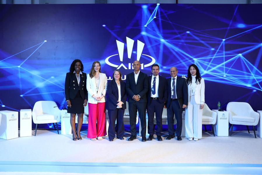 قادة وخبراء عالميون يناقشون مستقبل المدن الذكية والتنمية الحضرية المستدامة في قمة “AIM” للاستثمار