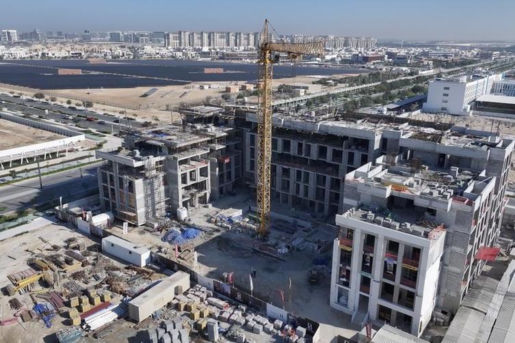 إنجاز 62% من مشروع “ڤيل 11” بمدينة مصدر