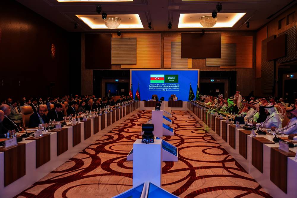 اتفاقية بين السعودية وأذربيجان لتأسيس منشآت صناعية وطبية تشمل الأورام