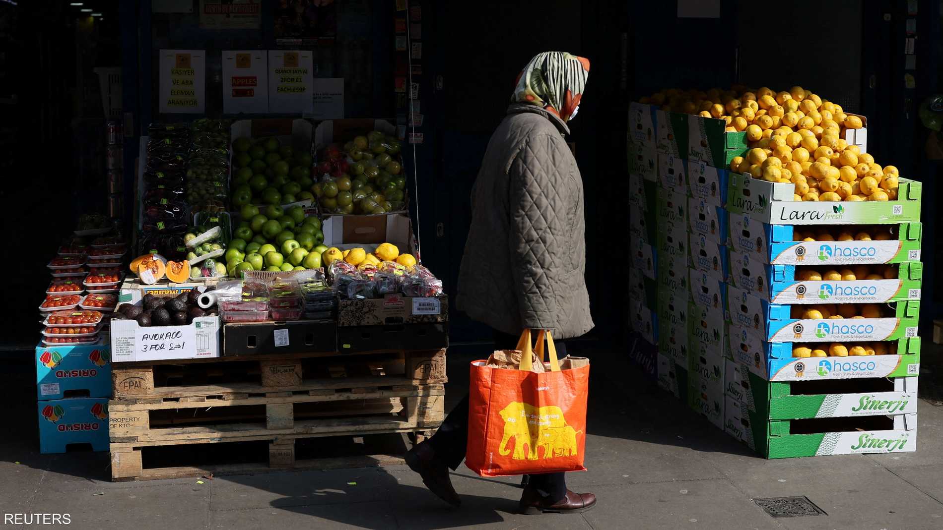 التضخم في بريطانيا يتراجع بأكثر من التوقعات إلى 2.6% في مارس