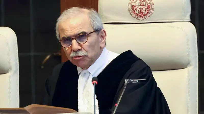 رئيس وزراء لبنان يشيد بدور الإمارات في تعزيز الاستقرار في المنطقة