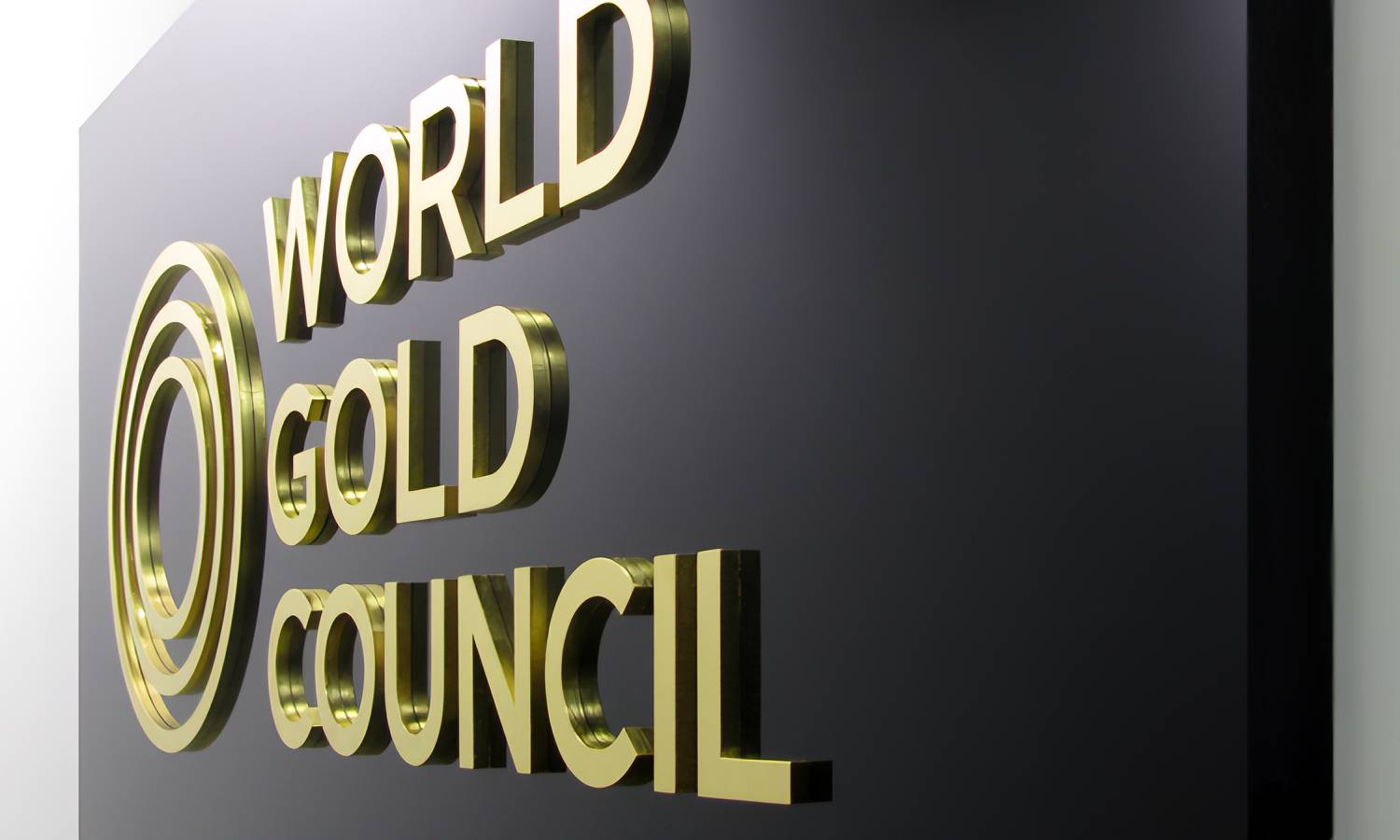 هل يستمر المعدن الأصفر ملاذا آمنا؟.. مجلس الذهب العالمي يجيب عن