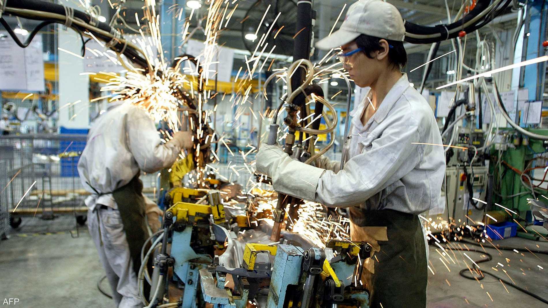 مصانع العالم تترقب رسوم ترامب الجمركية