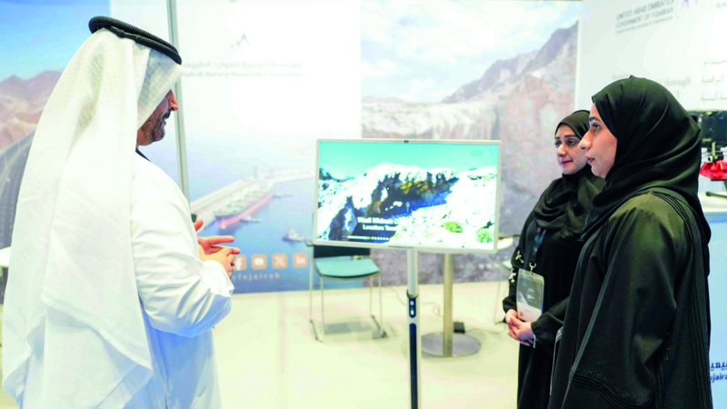 طائرات ترصد التغيرات الجيولوجية في الفجيرة