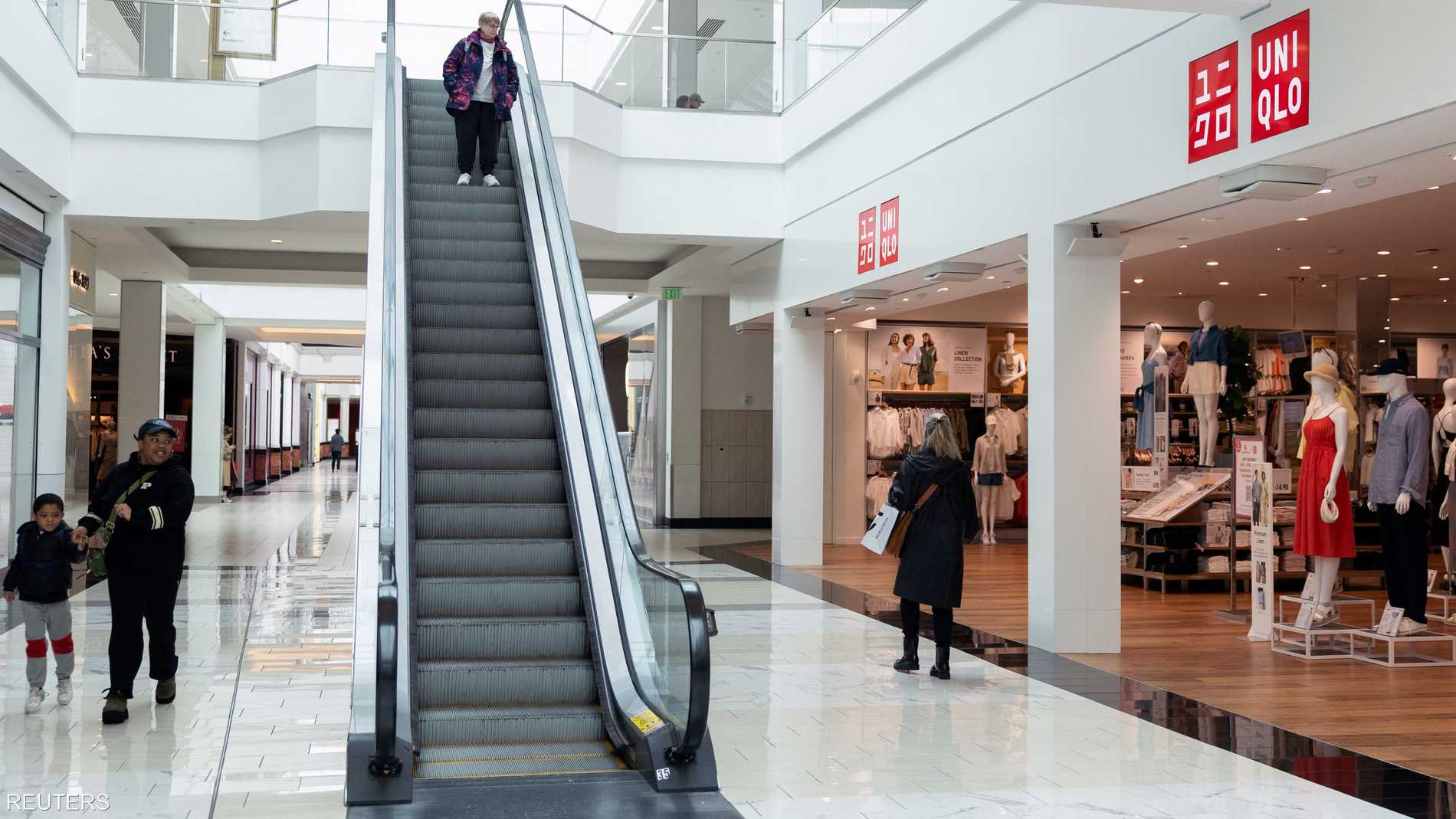 مخاوف الرسوم تشعل مبيعات التجزئة الأميركية في مارس