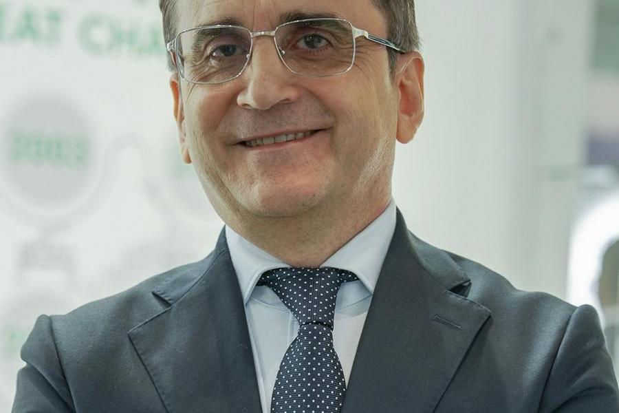 صناعة الكابلات العمانية تطلق “بريسميان إي باث” خلال معرض الشرق الأوسط للطاقة 2025