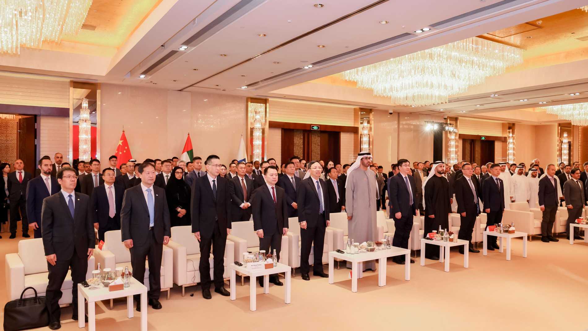 الإمارات والصين تعززان تعاونهما في قطاع الطاقة