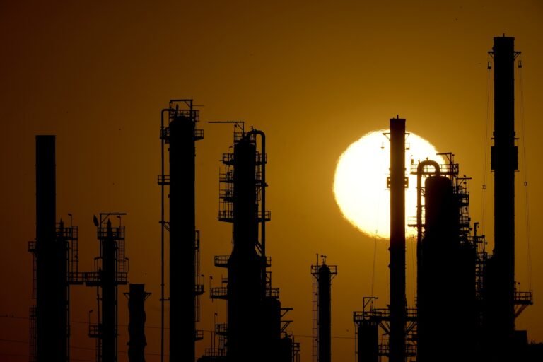 %d8%a7%d9%84%d9%86%d9%81%d8%b7 %d9%8a%d8%aa%d9%83%d8%a8%d8%af %d8%ae%d8%b3%d8%a7%d8%a6%d8%b1 %d8%a3%d8%b3%d8%a8%d9%88%d8%b9%d9%8a%d8%a9 %d8%a8%d8%b3%d8%a8%d8%a8 %d9%85%d8%ae%d8%a7%d9%88%d9%81 %d8%a5