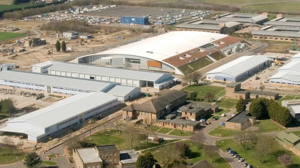 بريطانيا.. منع إيقاف السيارات الكهربائية قرب منشآتها الحساسة