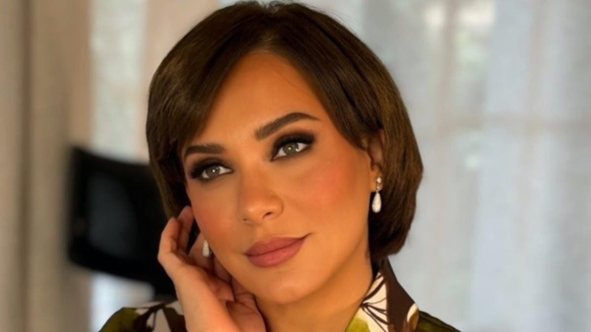 سلاف فواخرجي عن وثيقة زواجها من الأسد.. “عملناها عالضيق”