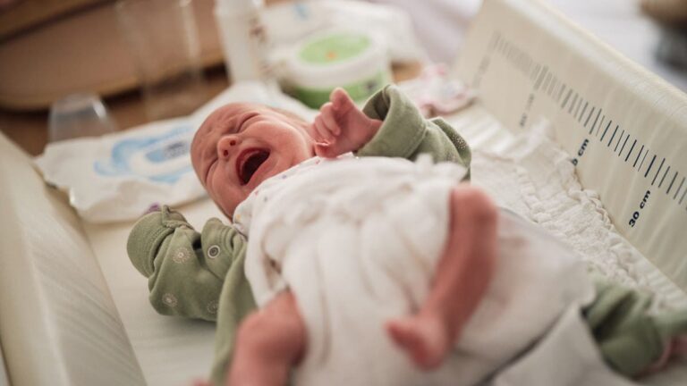 %d9%88%d9%84%d8%a7%d8%af%d8%a9 %d8%a3%d9%88%d9%84 %d8%b7%d9%81%d9%84 %d9%81%d9%8a %d8%a8%d8%b1%d9%8a%d8%b7%d8%a7%d9%86%d9%8a%d8%a7 %d9%85%d9%86 %d8%b1%d8%ad%d9%85 %d9%85%d8%b2%d8%b1%d9%88%d8%b9