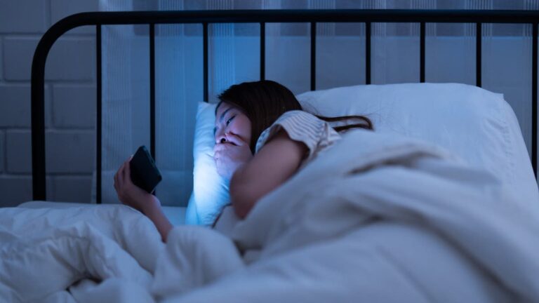 %d8%a7%d8%ad%d8%b0%d8%b1 %d8%b3%d8%a7%d8%b9%d8%a9 %d8%b9%d9%84%d9%89 %d8%a7%d9%84%d9%87%d8%a7%d8%aa%d9%81 %d9%82%d8%a8%d9%84 %d8%a7%d9%84%d9%86%d9%88%d9%85 %d8%aa%d8%b2%d9%8a%d8%af %d8%a7%d9%84