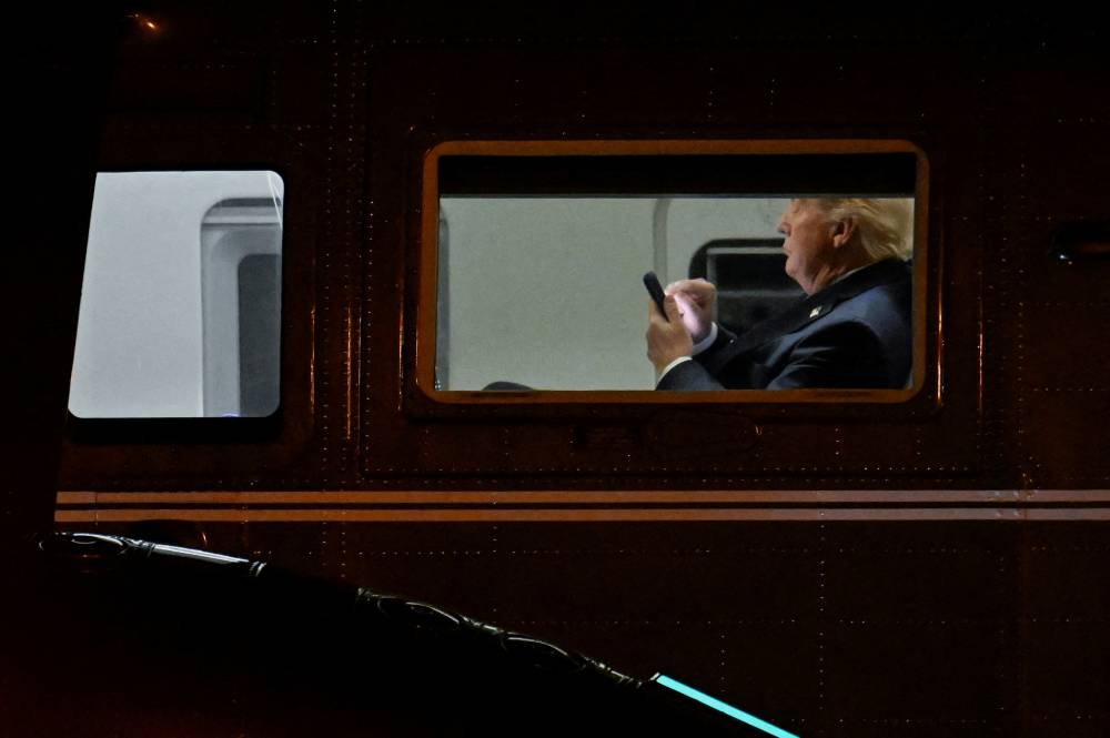 بعد 100 يوم .. العالم في مهب رياح ترمب