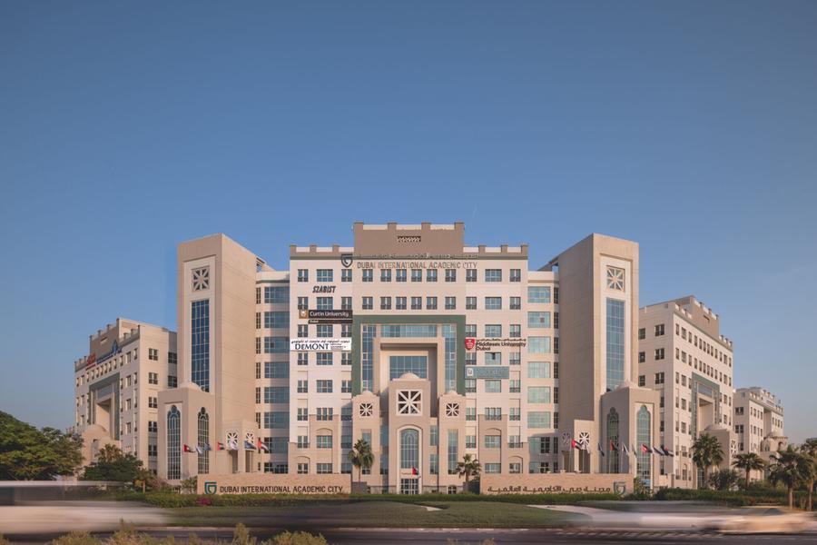 وجهات التعليم العالي في دبي تسلّط الضوء على مسارات التعليم في معرض جولة التعليم الدولي الصيني