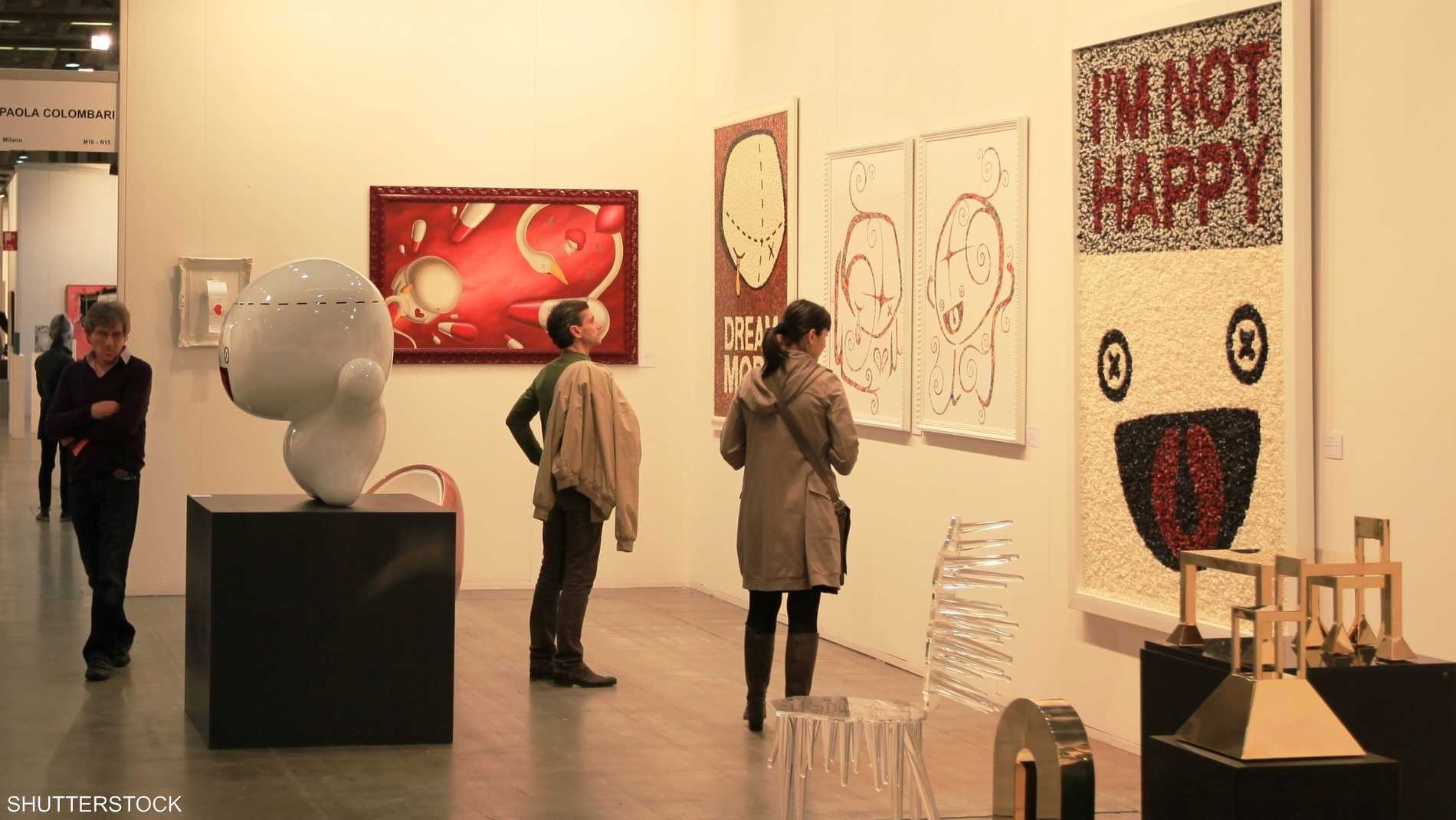 الغموض الاقتصادي يطفئ بريق مبيعات الأعمال الفنية عالميا