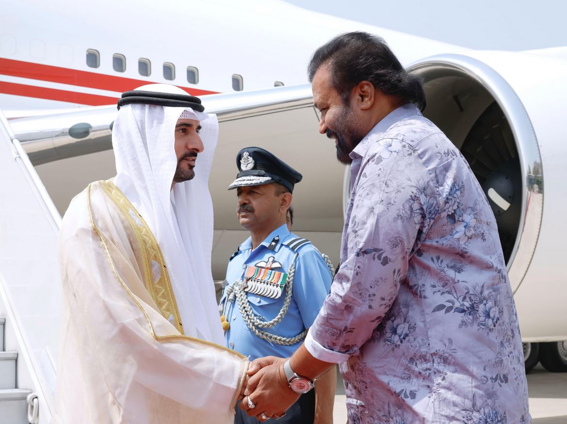 حمدان بن محمد يصل الهند في زيارة رسمية