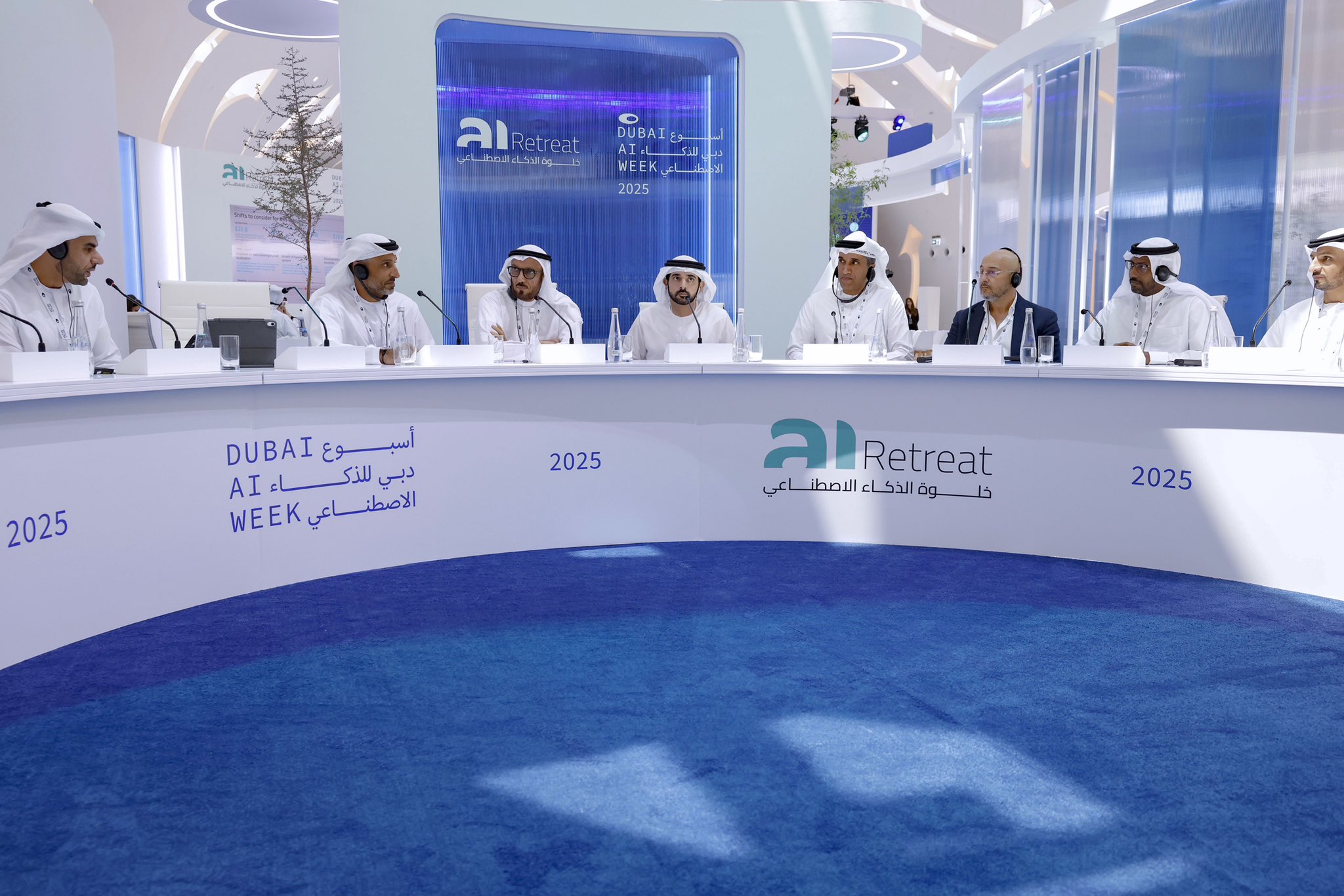 حمدان بن محمد: مهارات الذكاء الاصطناعي مهمة ومحورية في تحقيق الريادة والتميز الحكومي