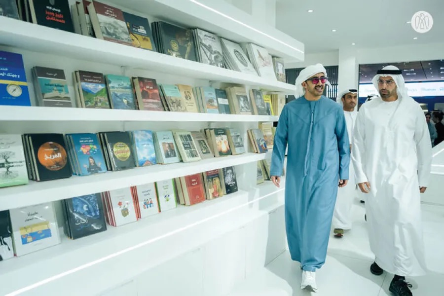 عبدالله بن زايد يفتتح الدورة الـ34 من معرض أبوظبي الدولي للكتاب