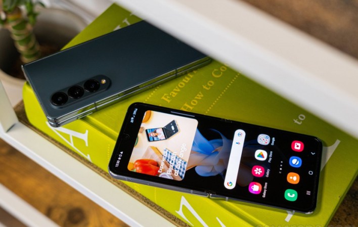 One ui 7 %d9%85%d8%b9 android 15 %d9%8a%d8%b5%d9%84 %d8%a5%d9%84%d9%89 %d9%87%d9%88%d8%a7%d8%aa%d9%81 galaxy z fold4 %d9%88z flip4 %d9%88z fold5 %d9%88z flip5 %d9%88s23 fe