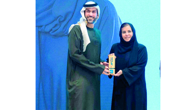 حسين المنصوري.. سفير القيم الإماراتية الأصيلة