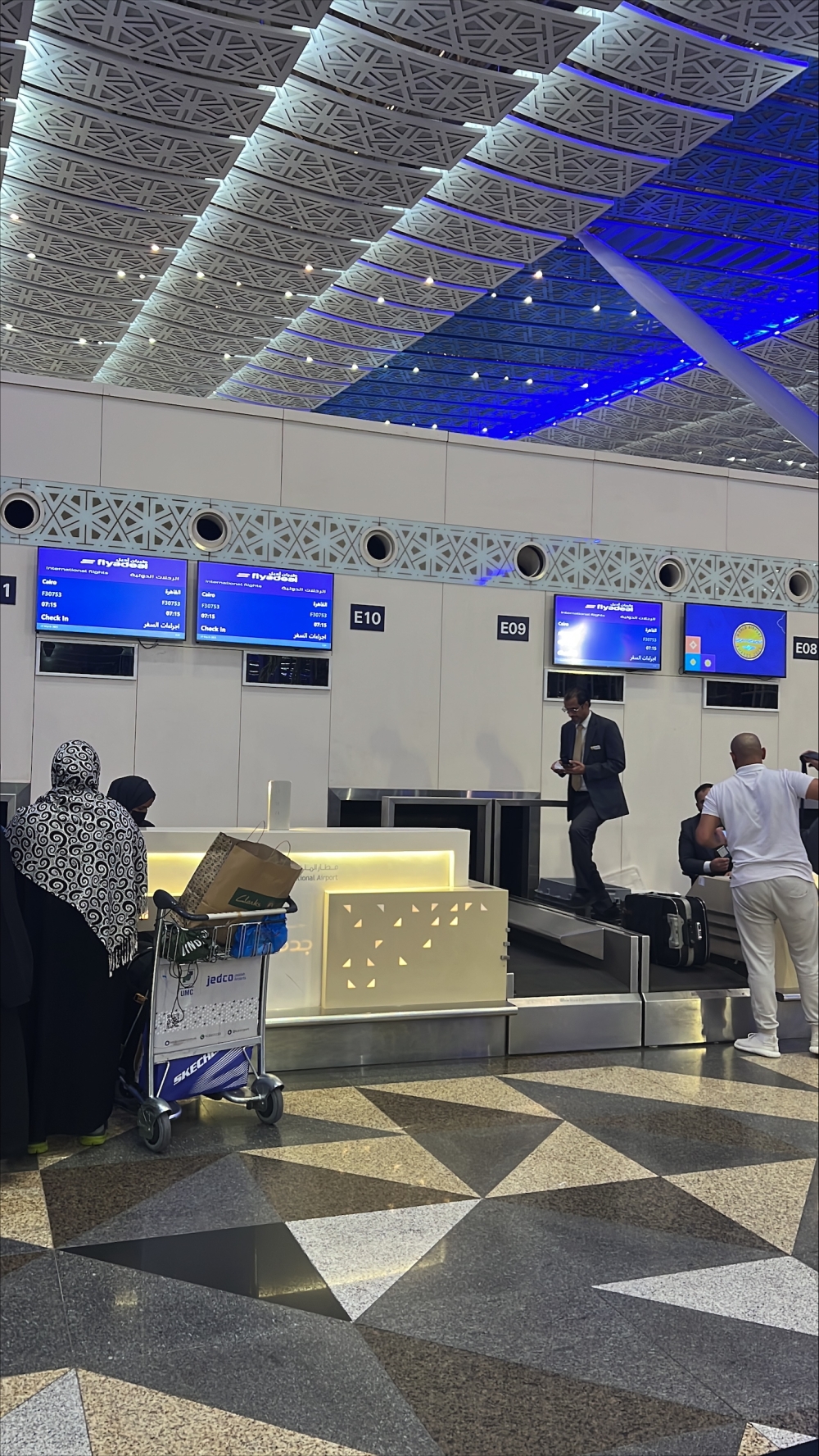 ”فنون جدة“.. نصف قرن من احتضان الإبداع السعودي