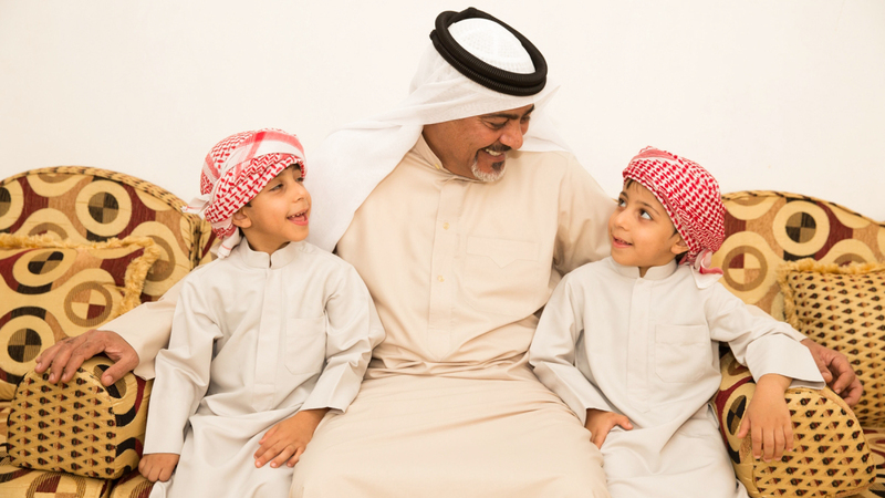 حصر استخدام الزي الوطني والرموز المتعلقة بالهوية الوطنية في «إعلانات التواصل» على المواطنين