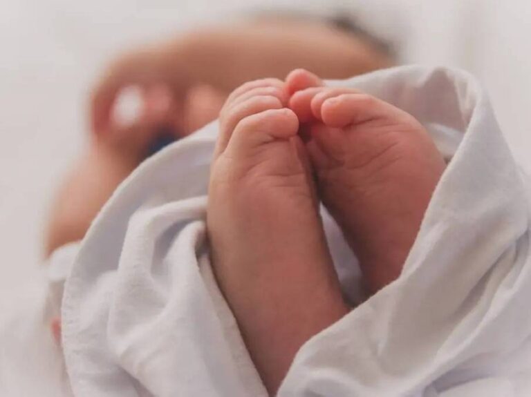 %d8%a7%d9%84%d9%82%d8%a7%d9%87%d8%b1%d8%a9 %d8%a3%d9%85 %d8%aa%d8%aa%d8%ae%d9%84%d8%b5 %d9%85%d9%86 %d8%b1%d8%b6%d9%8a%d8%b9%d9%87%d8%a7 %d9%81%d9%8a %d8%ad%d9%85%d8%a7%d9%85 %d9%85%d8%b3%d8%aa%d8%b4