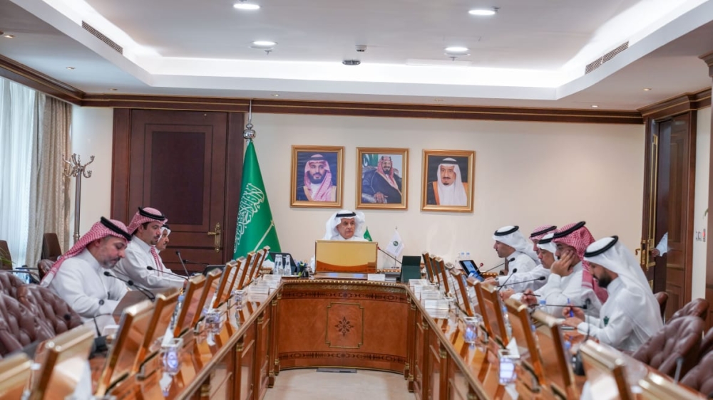 الري تبحث رفع كفاءة الموارد المائية وتطوير الأداء المؤسسي