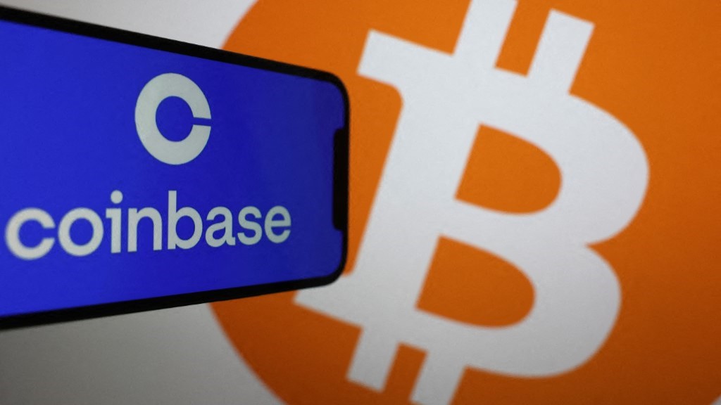 شركة Coinbase تسجل إيرادات أقل من التوقعات في الربع الأول.. والسهم يتراجع