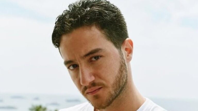 %d8%a3%d8%ad%d9%85%d8%af %d9%85%d8%a7%d9%84%d9%83 %d8%a7%d9%84%d8%b4%d9%87%d8%b1%d8%a9 %d9%81%d9%8a %d8%a7%d9%84%d8%b3%d9%86 %d8%a7%d9%84%d8%b5%d8%ba%d9%8a%d8%b1%d8%a9 %d8%b5%d8%b9%d8%a8%d8%a9 %d8%ac