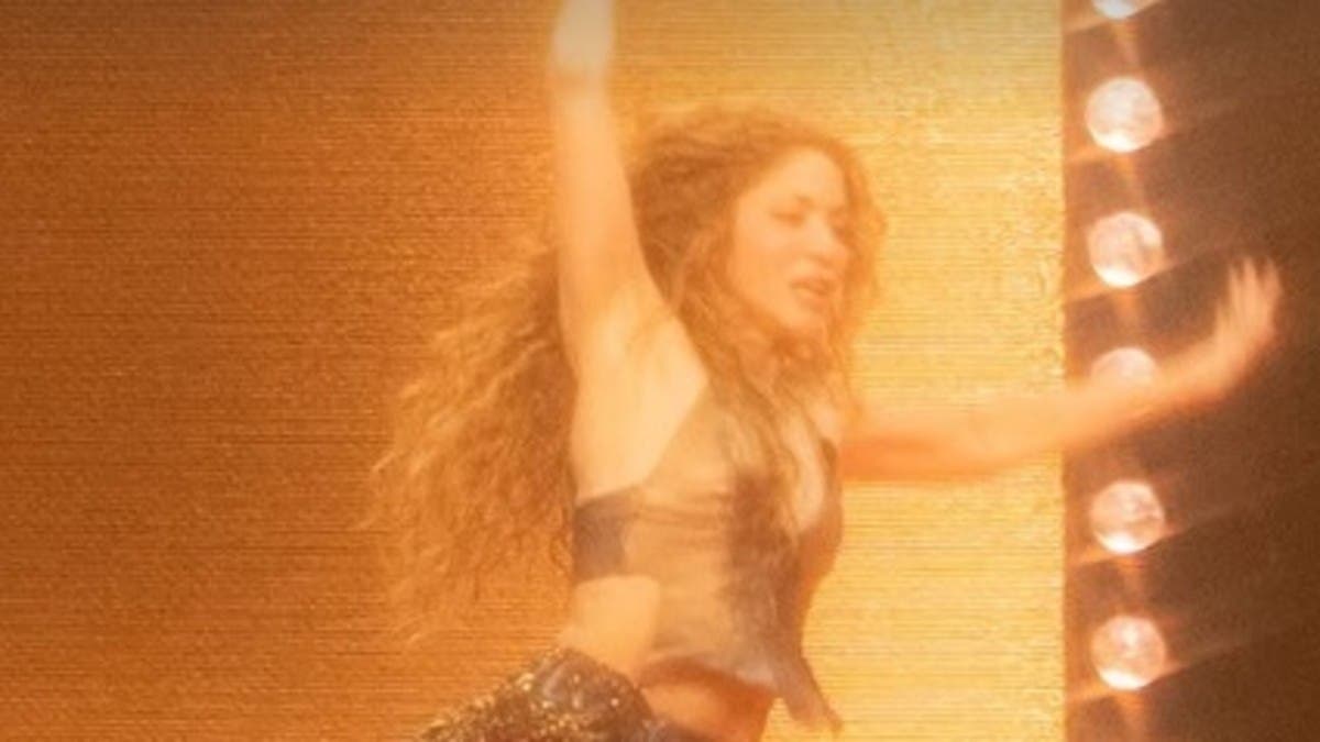 %d8%b4%d8%a7%d9%83%d9%8a%d8%b1%d8%a7 %d8%aa%d9%86%d8%b2%d9%84%d9%82 %d9%88%d8%aa%d8%b3%d9%82%d8%b7 %d8%b9%d9%84%d9%89 %d8%a7%d9%84%d9%85%d8%b3%d8%b1%d8%ad %d8%ab%d9%85 %d8%aa%d9%86%d9%87%d8%b6