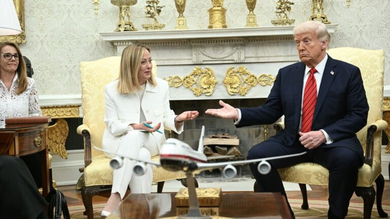 %d9%85%d9%8a%d9%84%d9%88%d9%86%d9%8a %d8%b6%d8%a7%d8%ad%d9%83%d8%a9 %d9%84%d8%a7 %d8%a3%d9%82%d8%af%d9%85 %d9%86%d8%b5%d8%a7%d8%a6%d8%ad %d8%a8%d8%b4%d8%a3%d9%86 %d8%aa%d8%b1%d8%a7%d9%85%d8%a8