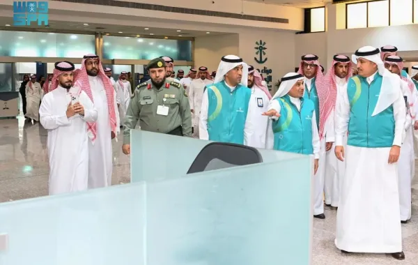 %d9%88%d8%b2%d9%8a%d8%b1 %d8%a7%d9%84%d9%86%d9%82%d9%84 %d8%a7%d9%84%d8%b3%d8%b9%d9%88%d8%af%d9%8a %d9%8a%d9%82%d9%81 %d8%b9%d9%84%d9%89 %d8%a7%d8%b3%d8%aa%d8%b9%d8%af%d8%a7%d8%af%d8%a7%d8%aa %d8%a7