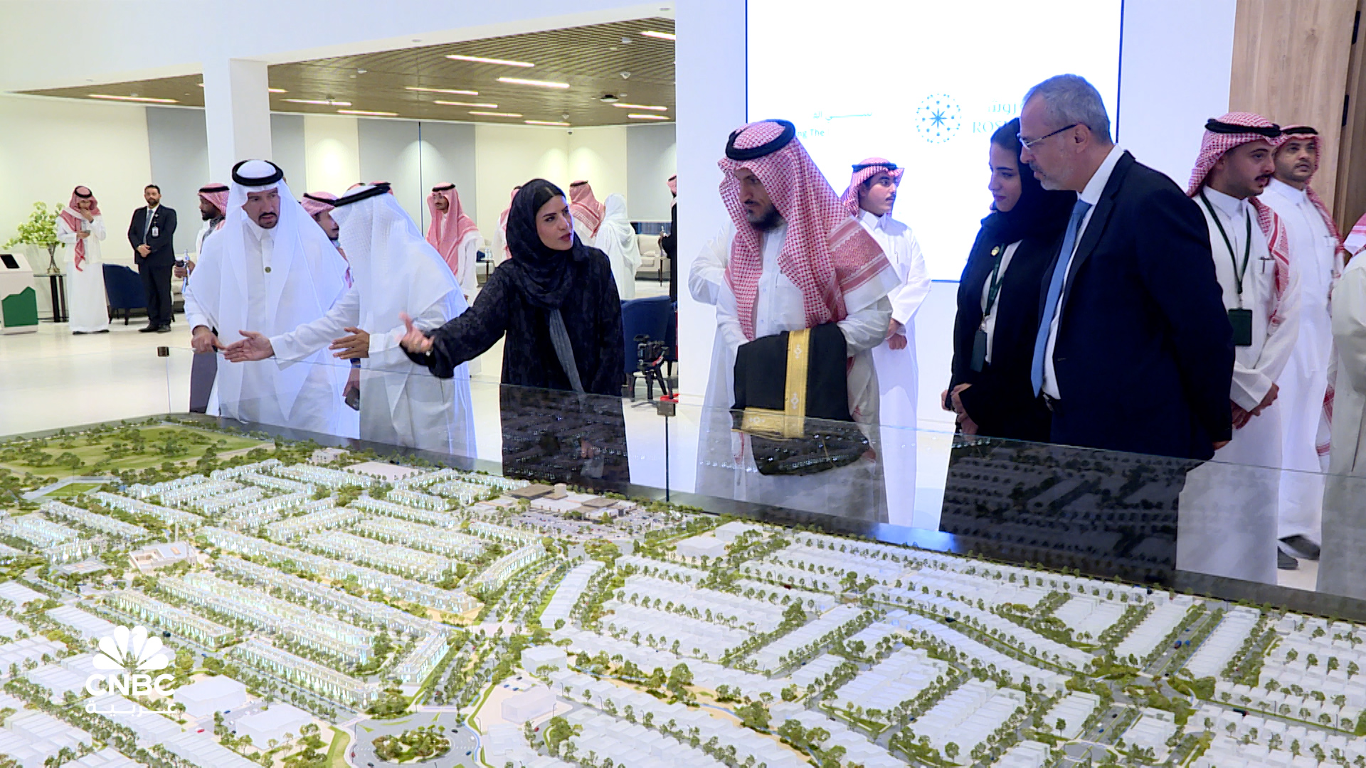 %d9%85%d8%ac%d9%85%d9%88%d8%b9%d8%a9 %d8%b1%d9%88%d8%b4%d9%86 %d8%a7%d9%84%d8%aa%d8%a7%d8%a8%d8%b9%d8%a9 %d9%84%d9%80 pif %d8%aa%d8%b6%d8%b9 %d8%ad%d8%ac%d8%b1 %d8%a7%d9%84%d8%a3%d8%b3%d8%a7%d8%b3