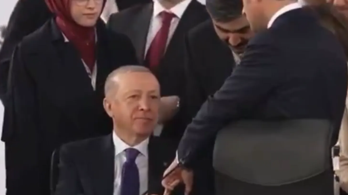 %d9%81%d9%8a%d8%af%d9%8a%d9%88 %d9%85%d8%ab%d9%8a%d8%b1 %d9%84%d9%84%d8%ac%d8%af%d9%84 %d8%a5%d8%b1%d8%af%d9%88%d8%ba%d8%a7%d9%86 %d9%8a%d8%ad%d8%b1%d8%ac %d9%85%d8%a7%d9%83%d8%b1%d9%88%d9%86